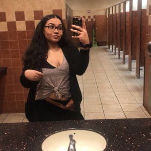 Meet your Posher, Janai